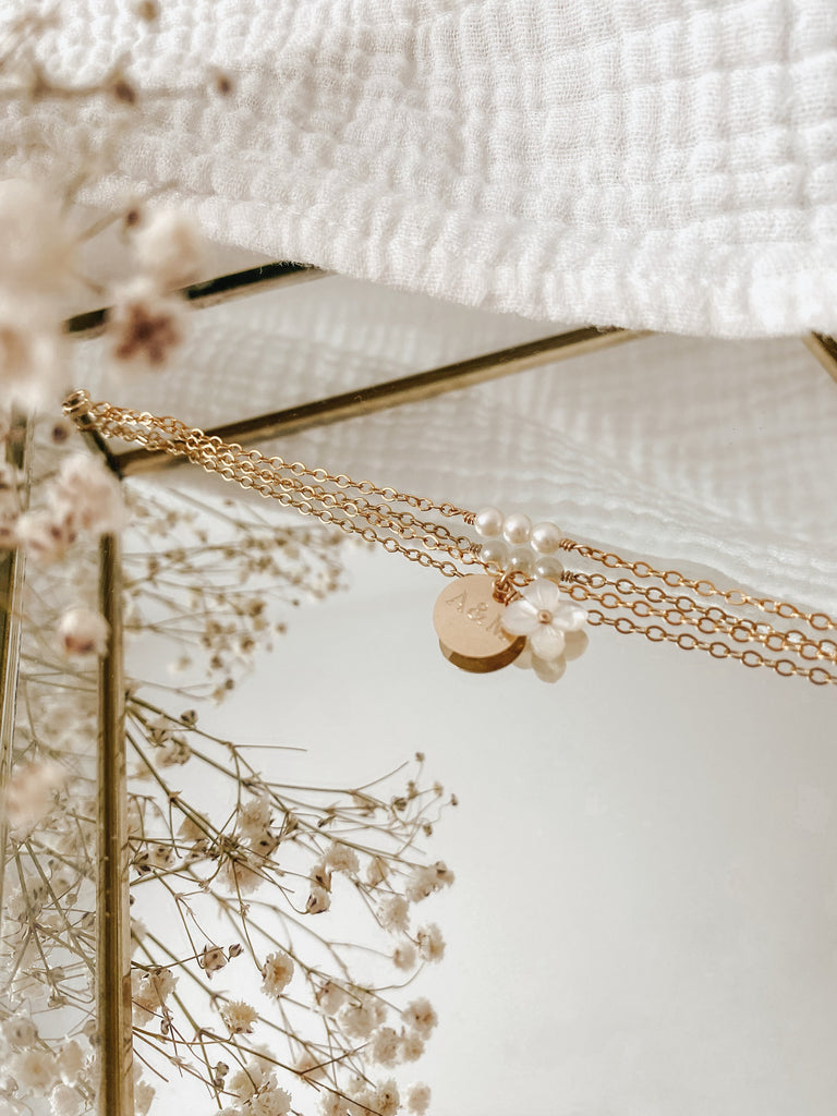 BIJOUX DE MARIAGE SUR-MESURE : TOUT CE QUE VOUS DEVEZ SAVOIR