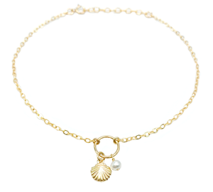 Bracelet de cheville Shelly en gold filled 14 carats orné d'un coquillage et d'une perle d'eau douce