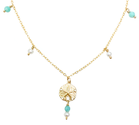 collier en plaqué or gold filled 14k composé de pierres amazonite et de perles de culture d'eau douce. Pendentif sand dollar