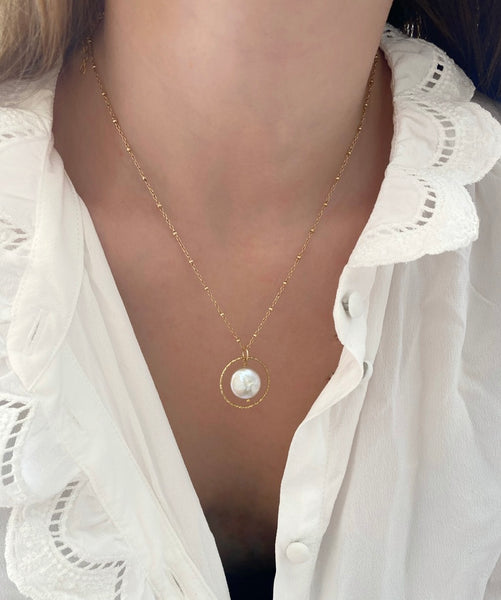 collier nora en plaqué or gold filled 14k composé d'une perle d'eau douce