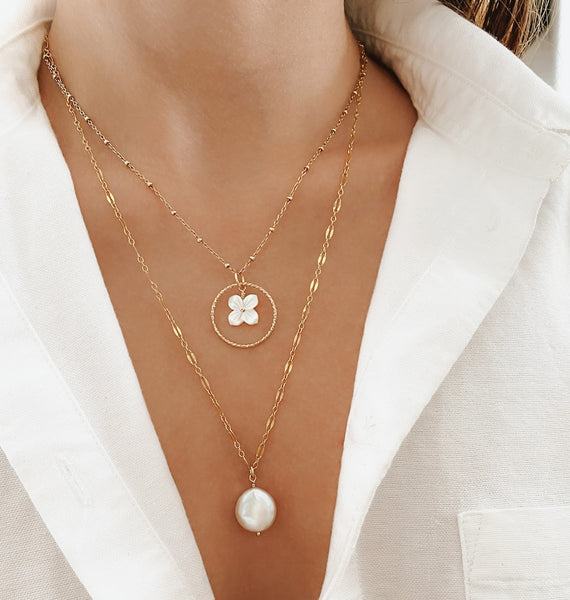 collier Angèle en plaqué or gold filled 14k composé d'une perle de culture d'eau douce